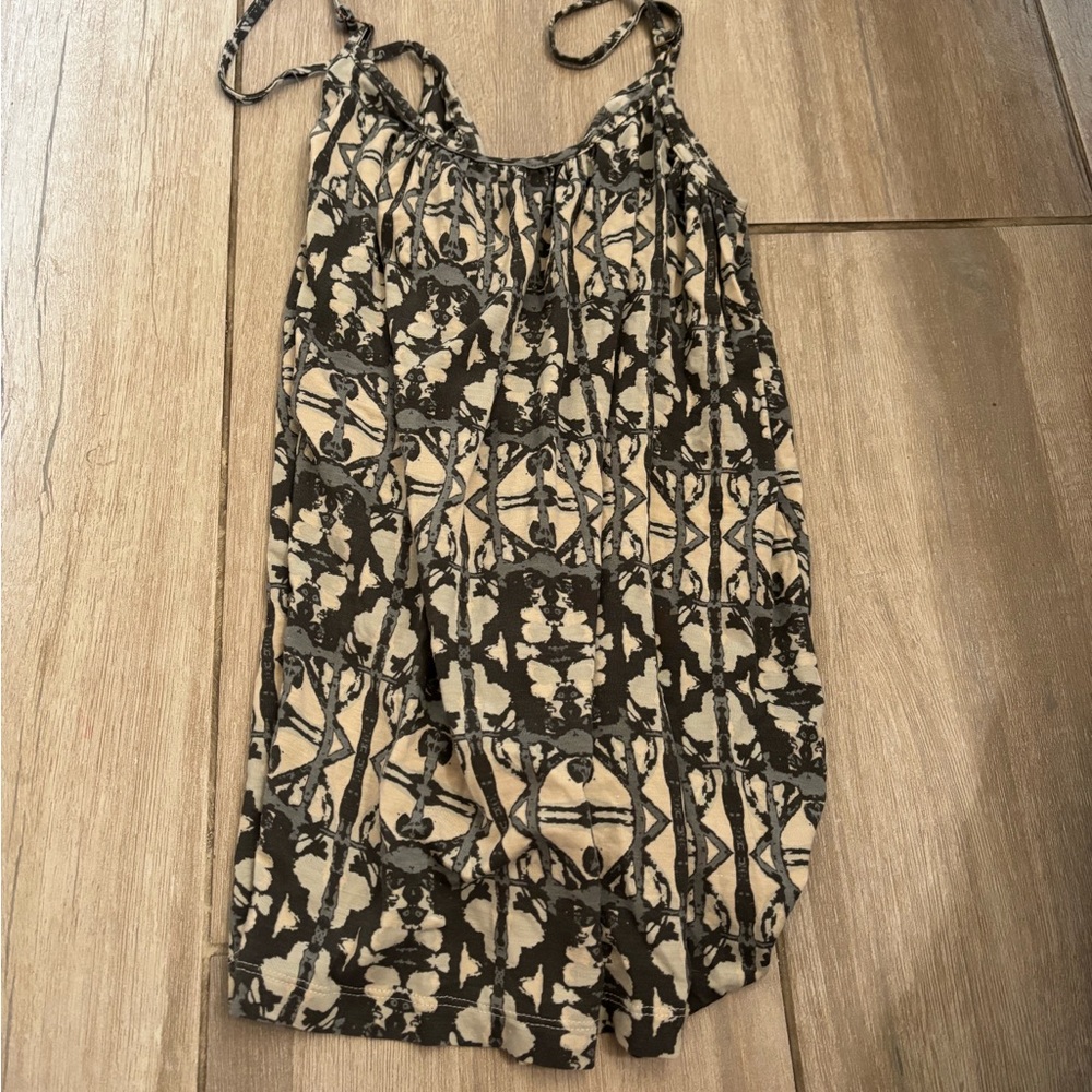 Kate Quinn women’s tank